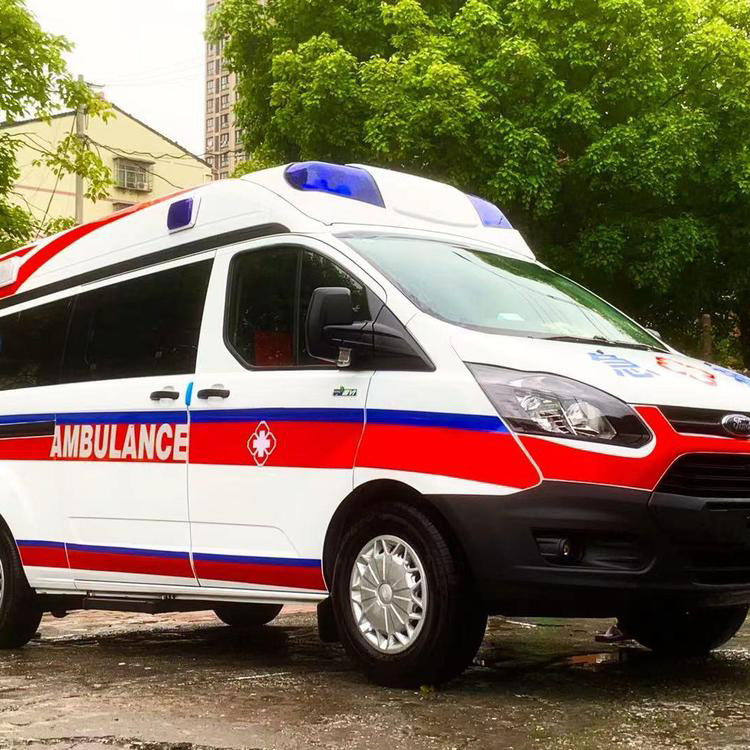 左贡重症监护救护车出租护送返乡