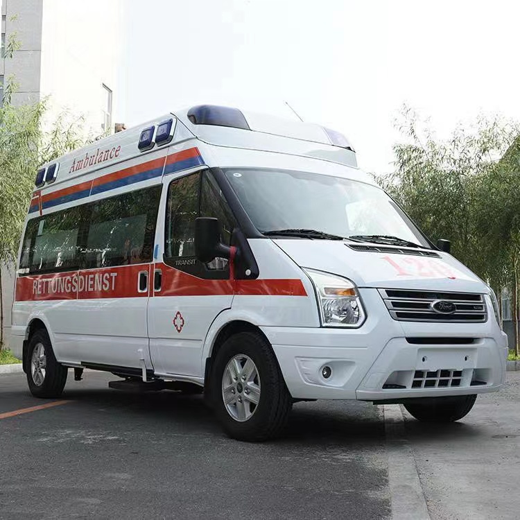 左贡行动不便者长途救护车租赁：安全转运的核心注意事项​