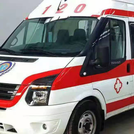 左贡非急救护送病人转院租赁救护车的优缺点对比